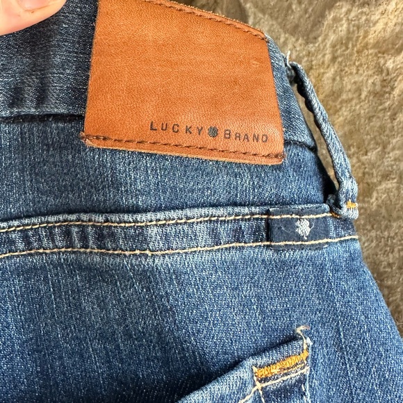 Lucky Brand Mid Rise Sweet Straight Jean in color Woodstock - Picture 8 of 10